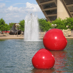 The floating sculptures in the fountain in front of City Hall, Dallas, Texas